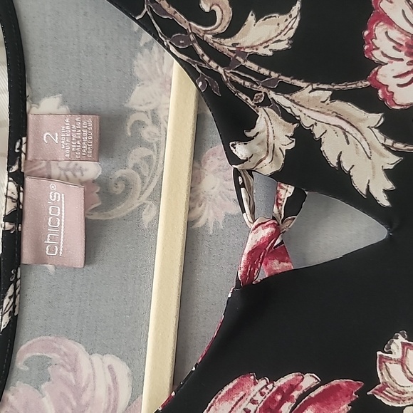 Chico's Women's Top Tee 2L Black Floral Paisley Boho Stretch Short Sleeve Blouse - Picture 2 of 7